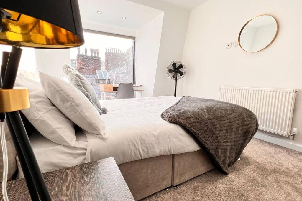 Top Floor Gem In Liverpool City Centre Apartman Kültér fotó